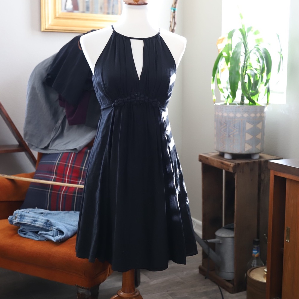 LIKE new ENSLEY black dress